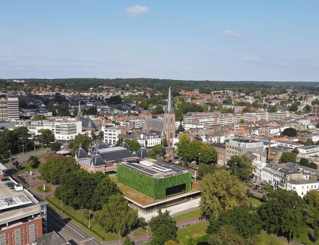 Luchtfoto concertgebouw Musis Arnhem